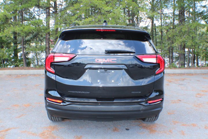 2024 GMC Terrain SLT - Photo 16