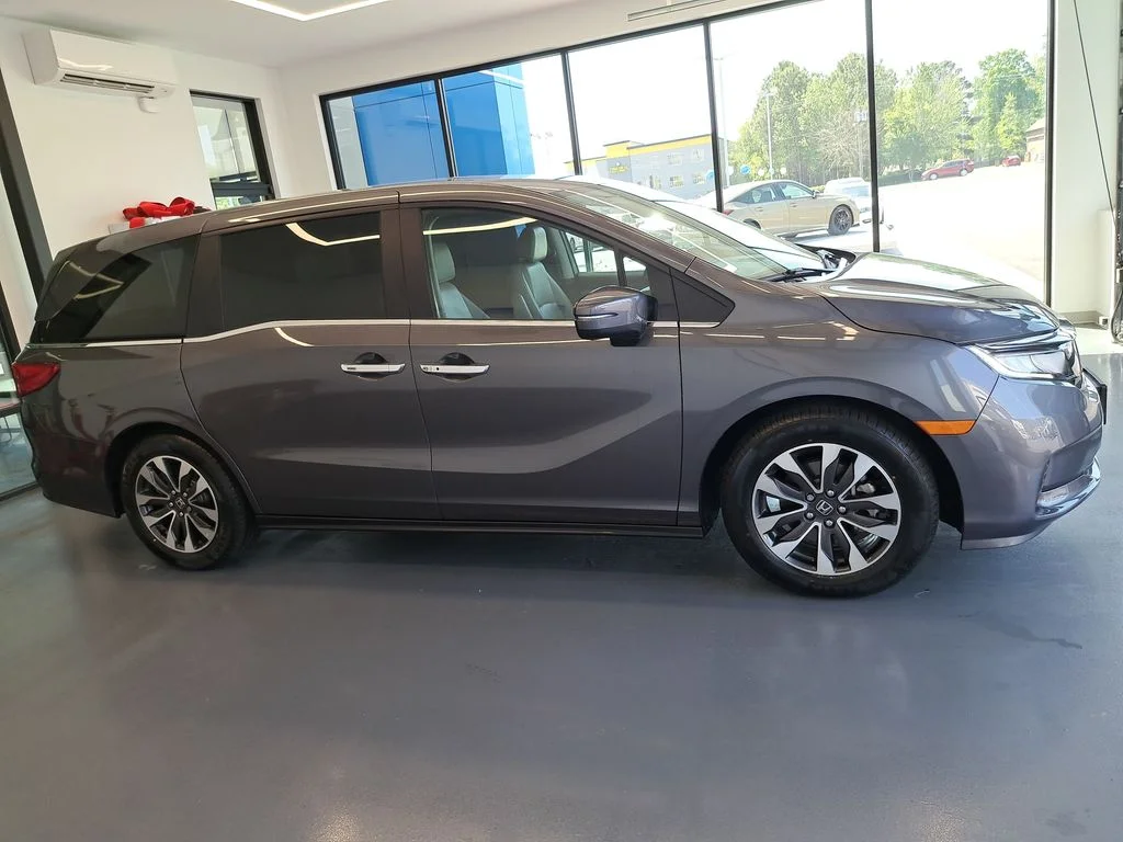 2024 Honda Odyssey EX-L - Photo 7