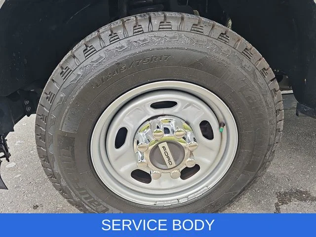 Used 2023 White Ford XL image 16