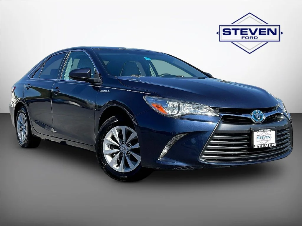 Used 2017 Parisian Night Pearl Toyota LE image 1