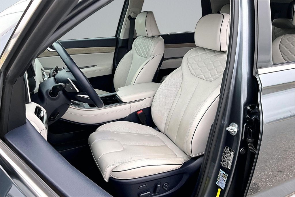 Used 2021 Gray Hyundai Limited image 24