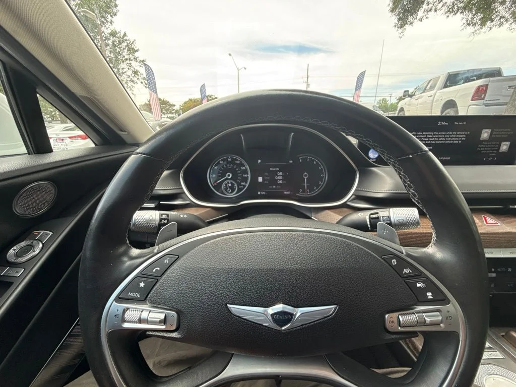 Used 2022 White Genesis 2.5T image 13