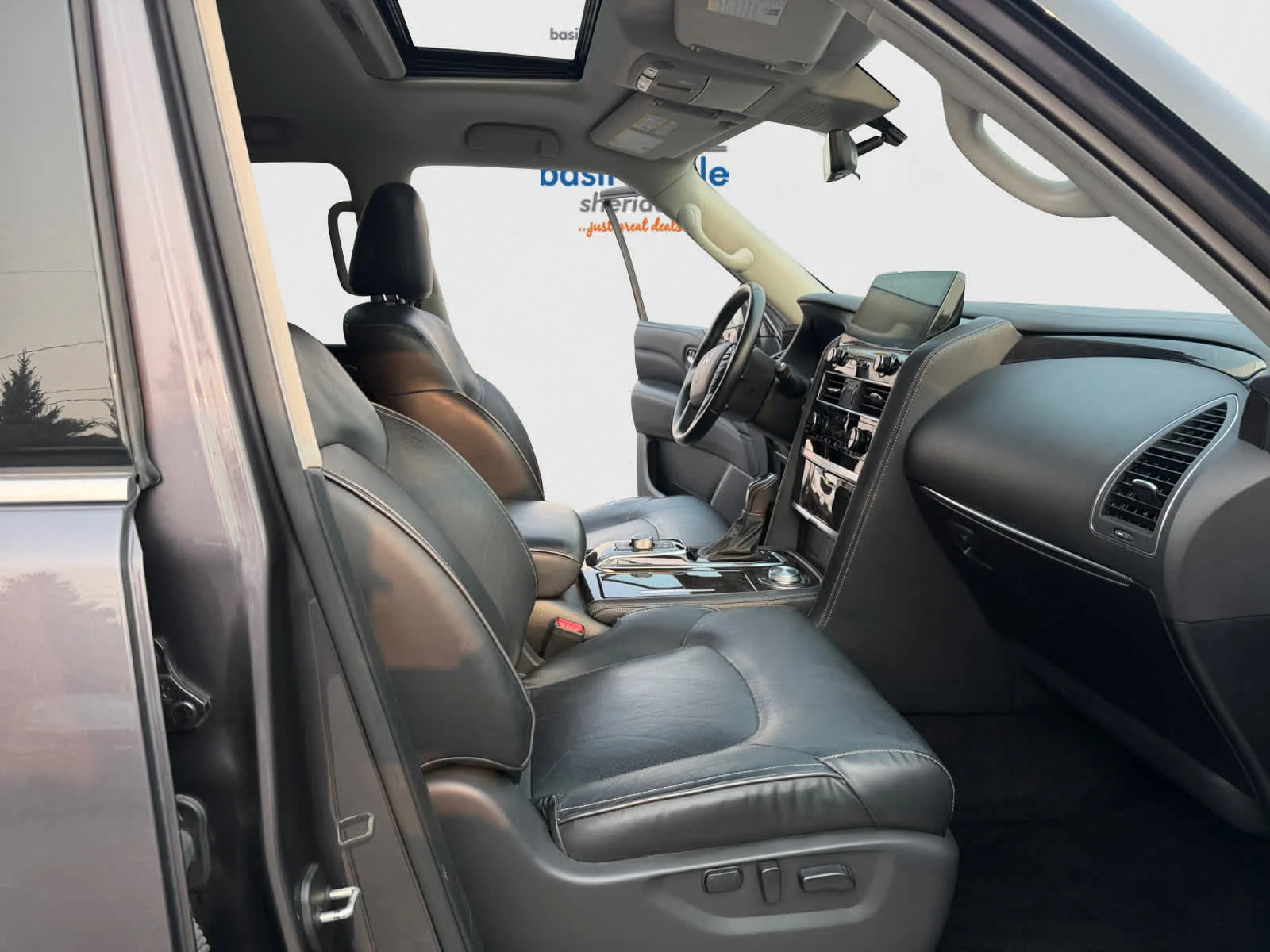 Used 2024 Anthracite Gray INFINITI LUXE image 19