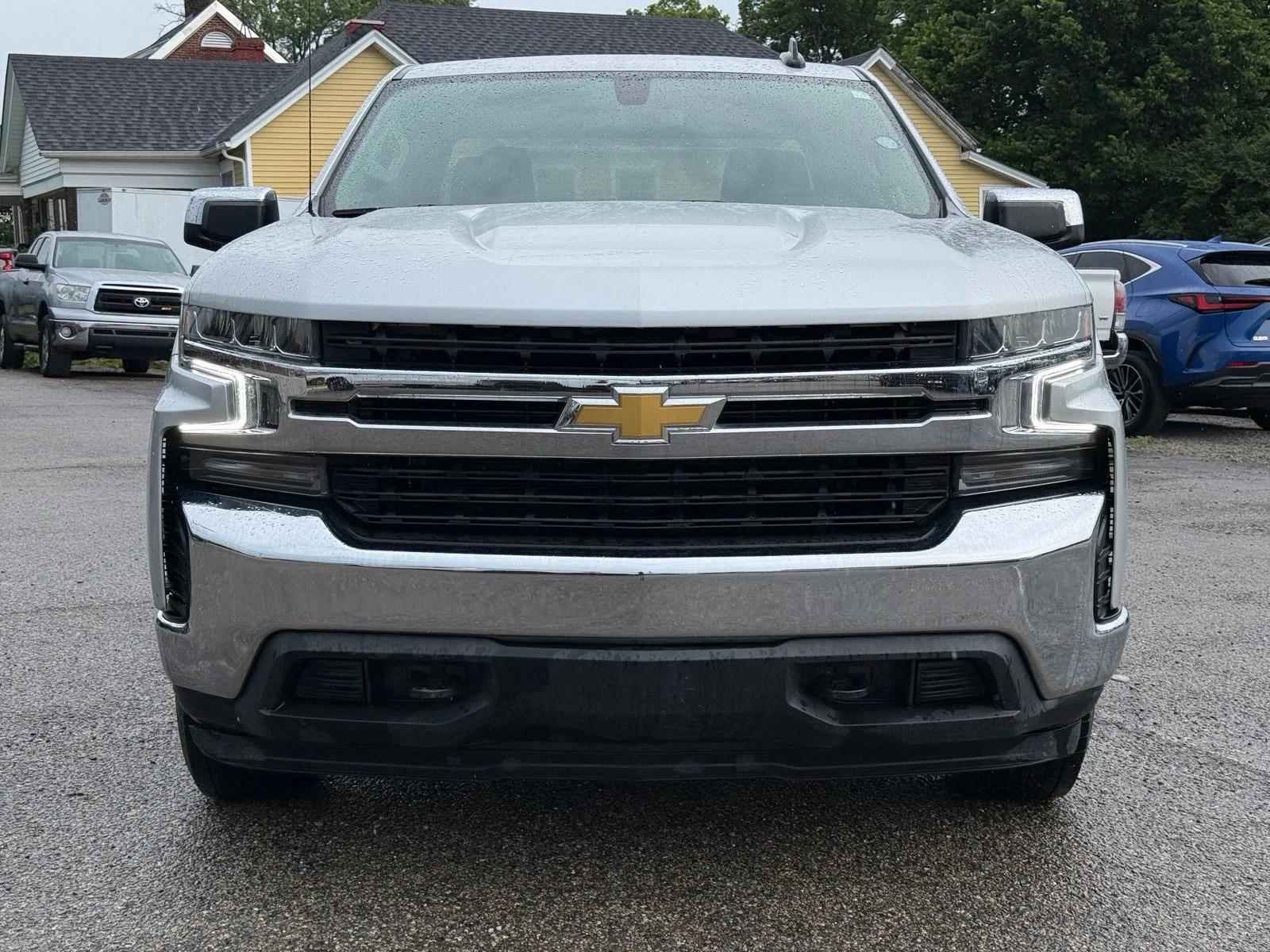 Used 2021 Silver Chevrolet LT image 9