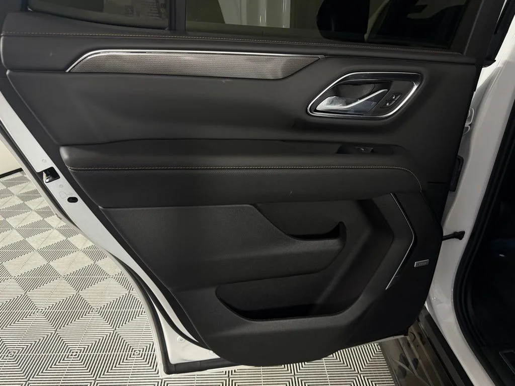 2023 GMC Yukon AT4 - Photo 27