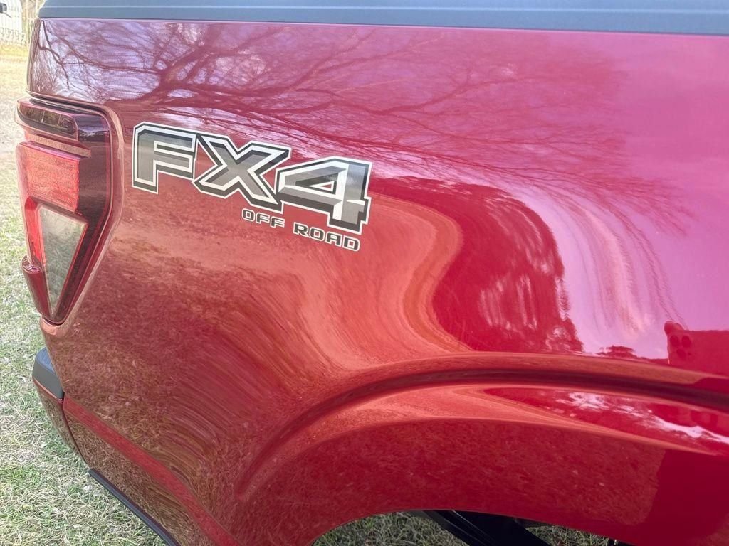 New 2026 Ruby Red Metallic Tinted Clearcoat Ford XLT image 52