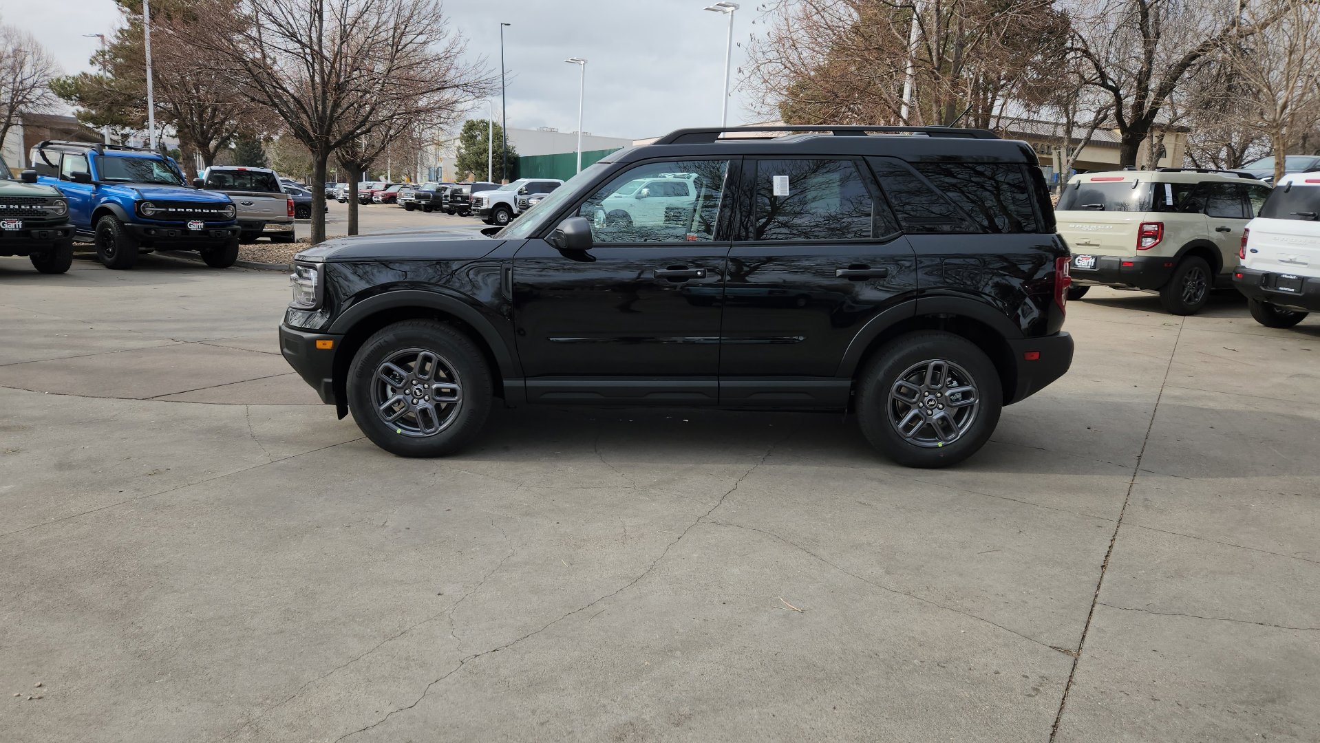 New 2025 Shadow Black Ford Big Bend image 6