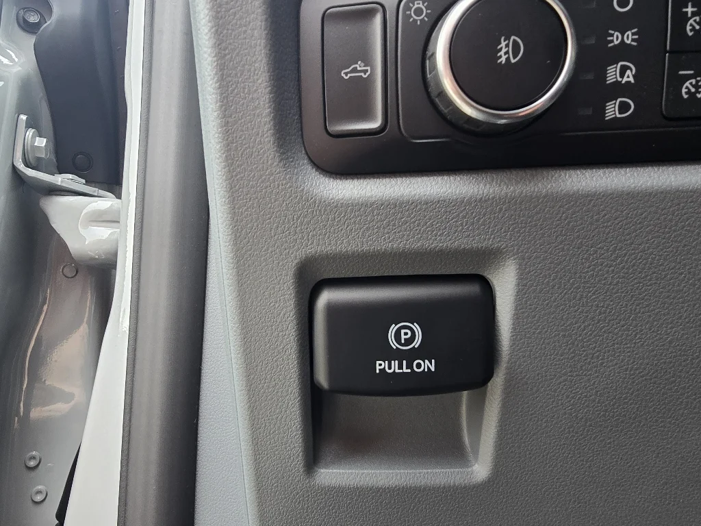 New 2026 Avalanche Ford XLT image 15