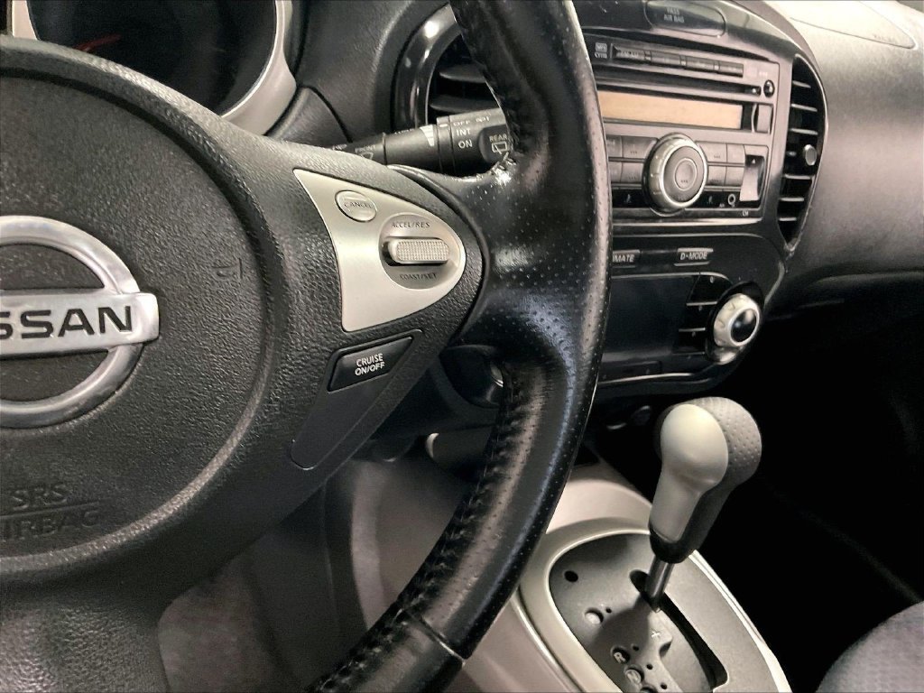 Used 2013 Gray Nissan SV image 23