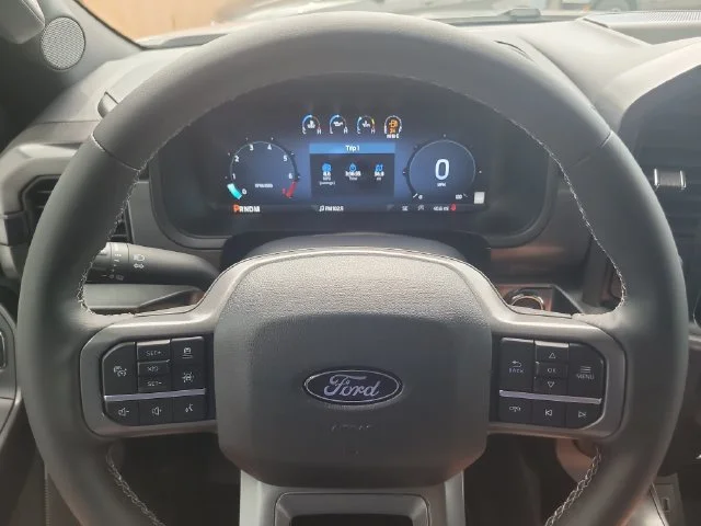 New 2026 Silver Metallic Ford Lariat image 31