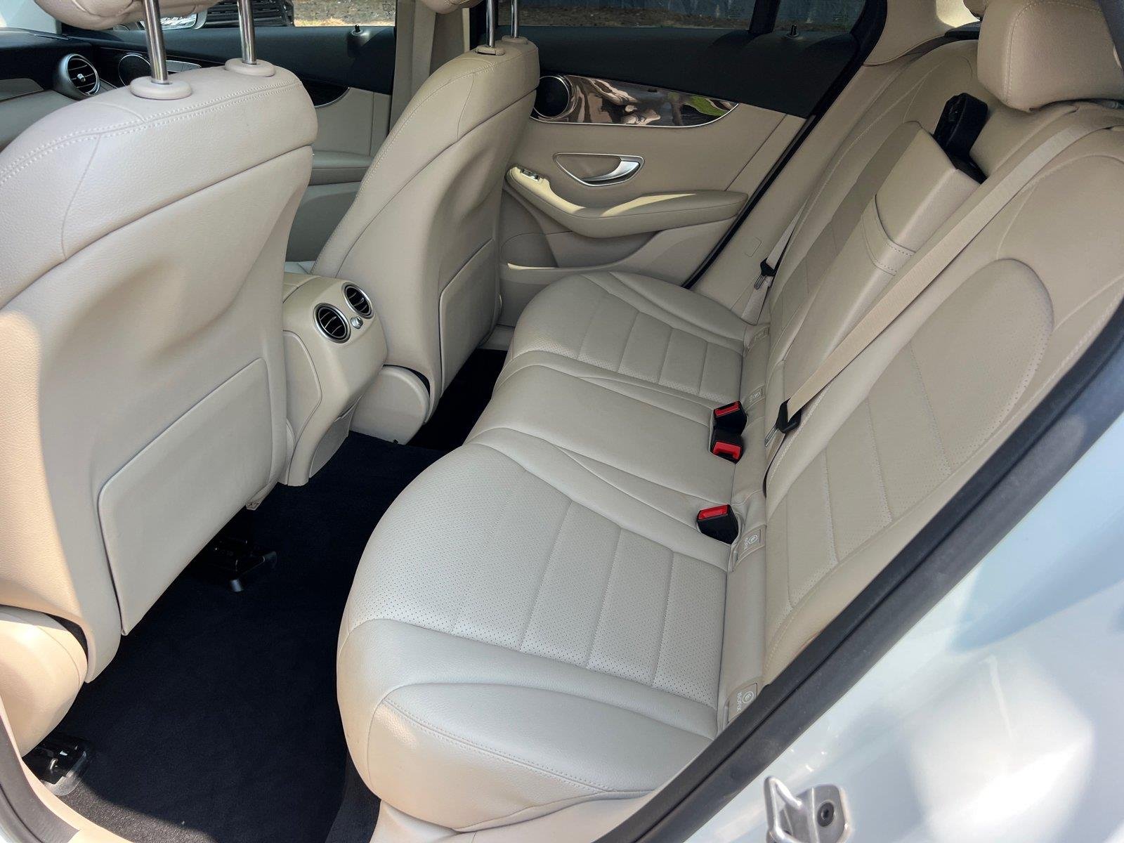 Used 2022 TAN Mercedes-Benz GLC 300 image 21