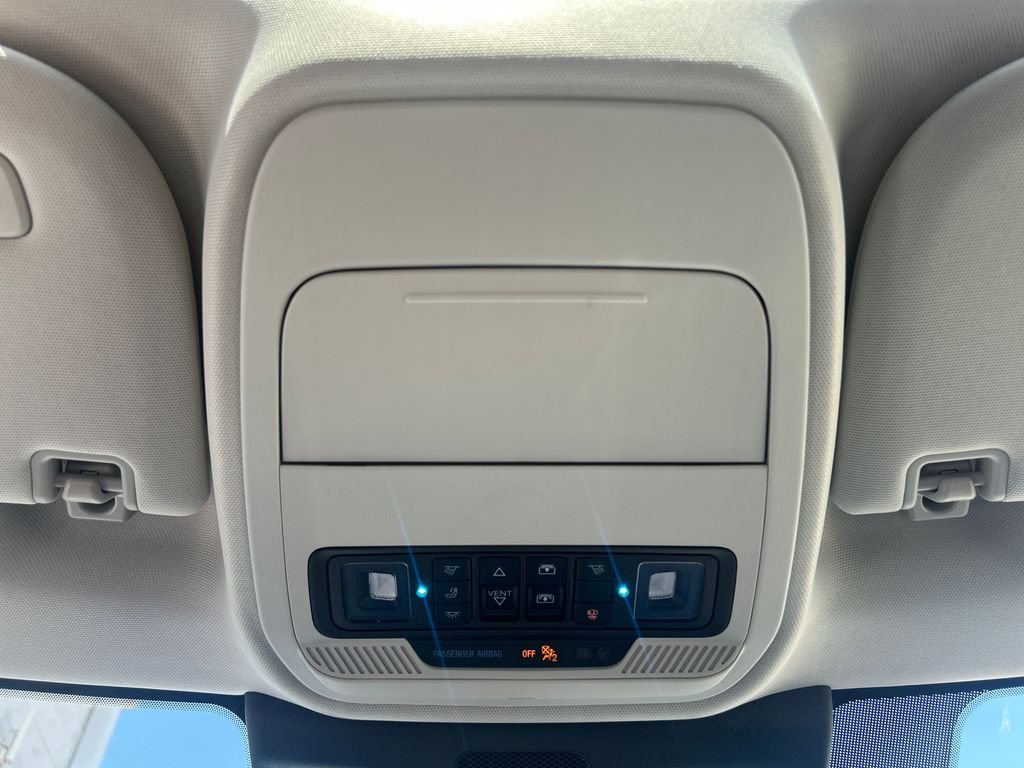 Used 2025 Gray Ford Active image 21