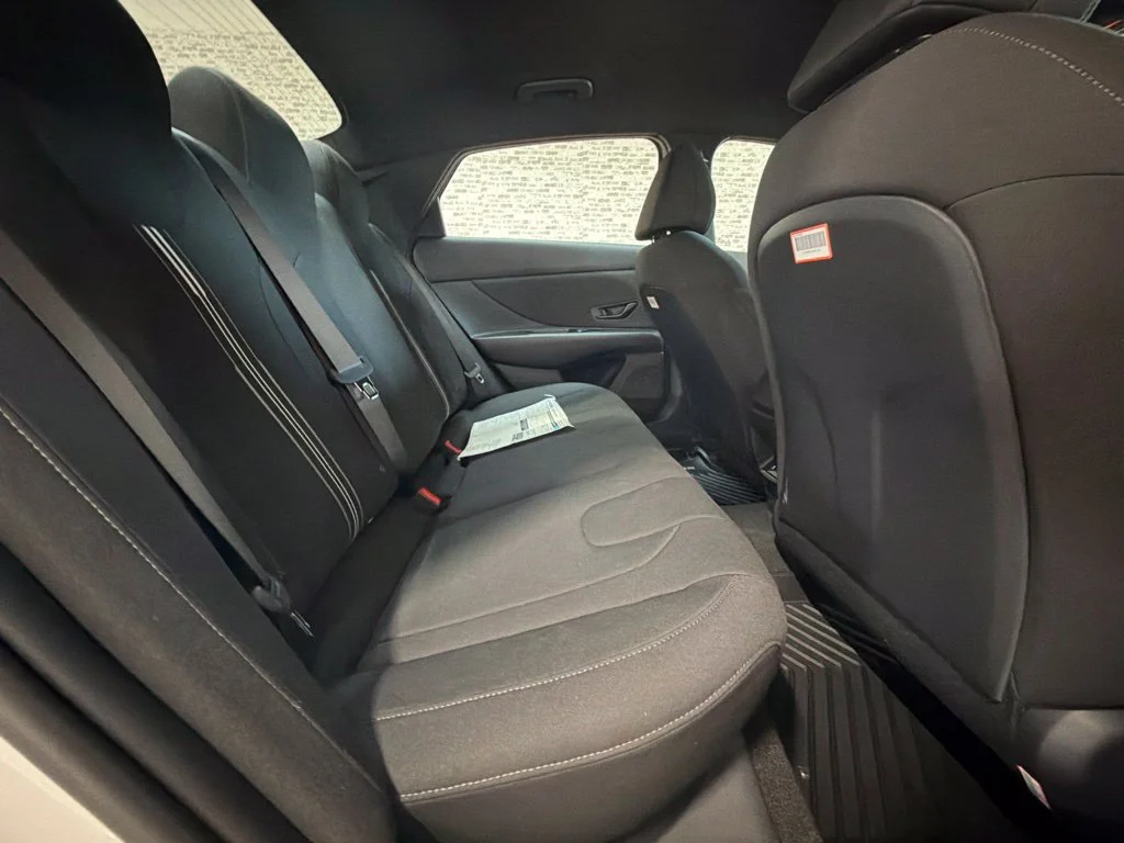 Used 2026 Serenity White Hyundai SEL Sport image 15