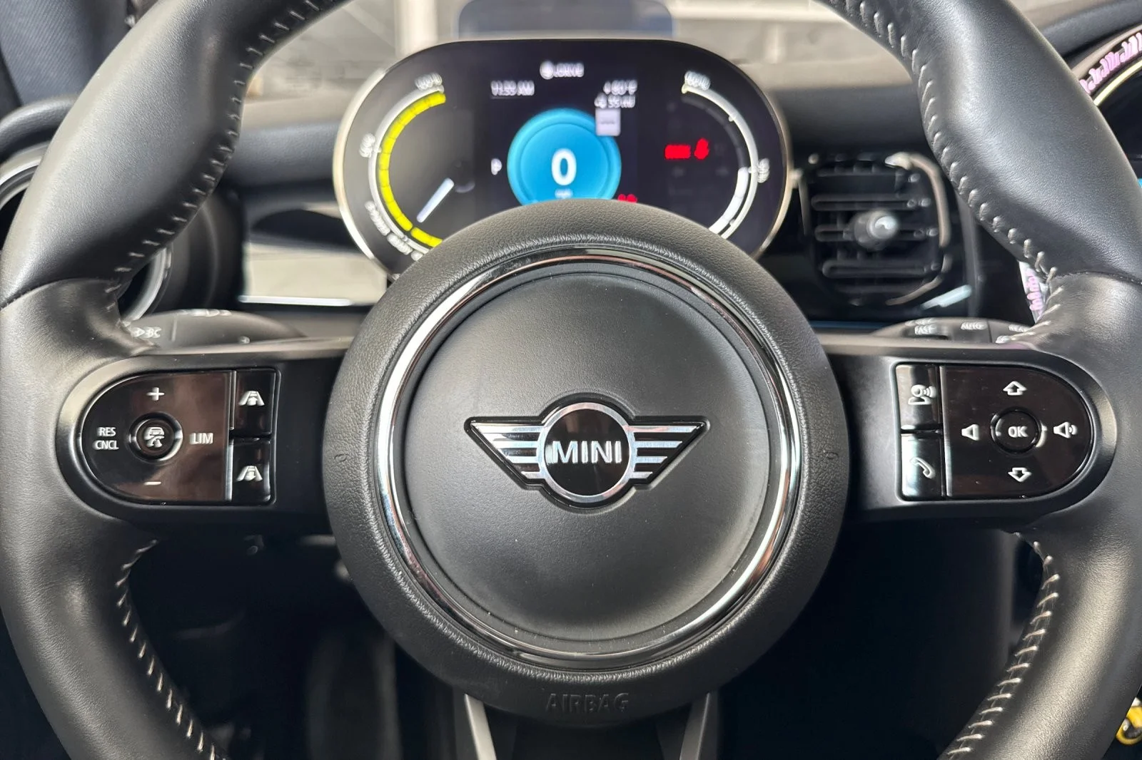 Used 2022 PRECIOUS METAL MINI Cooper SE image 23