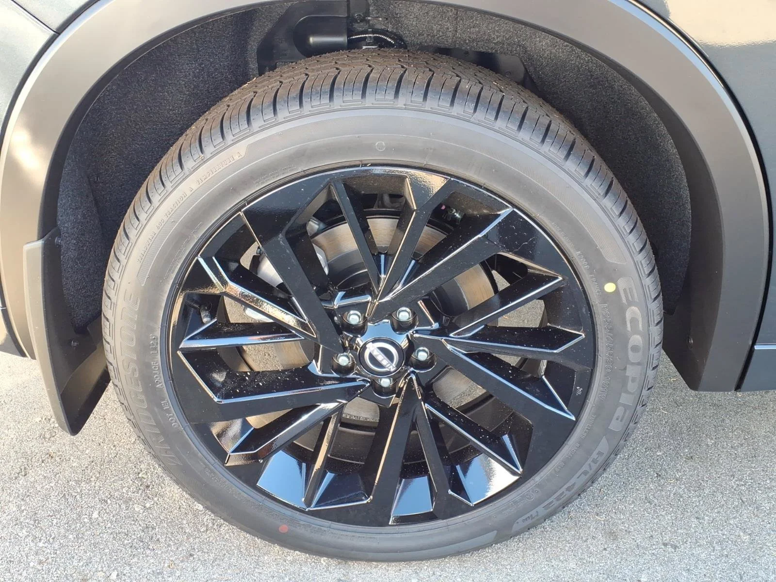 New 2026 Moonrock Gray Nissan Platinum image 4