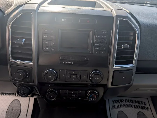 Used 2016  Ford XLT image 17