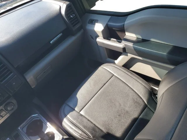 Used 2018 Shadow Black Ford XL image 30