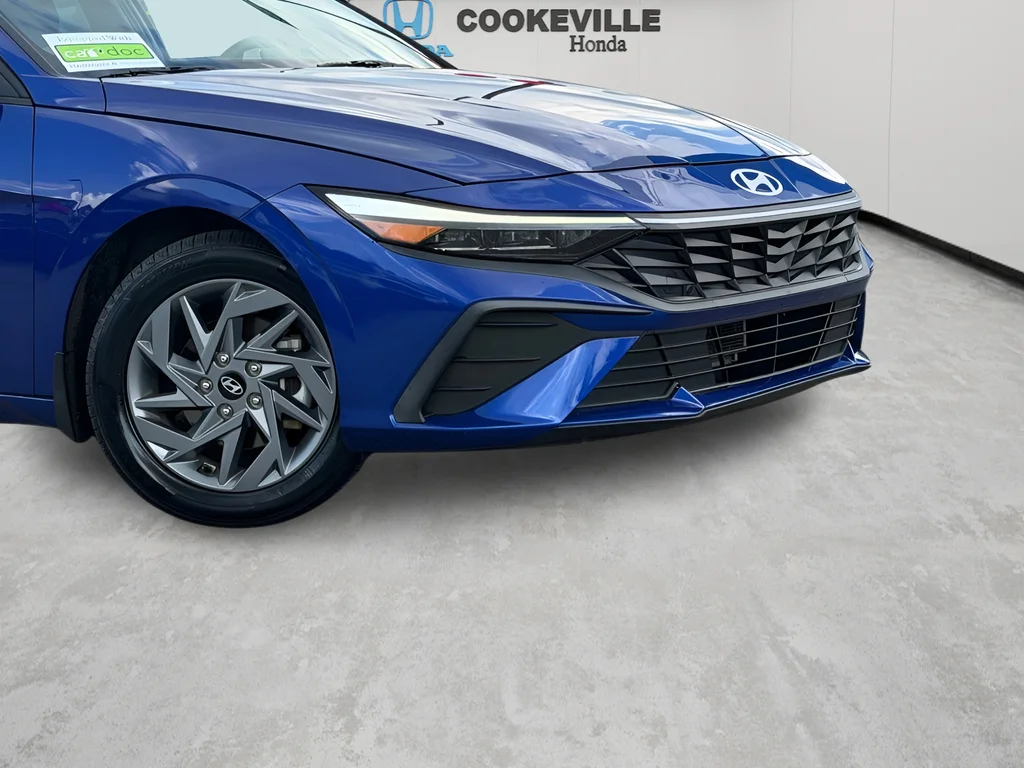 Used 2024 Intense Blue Hyundai SEL image 3