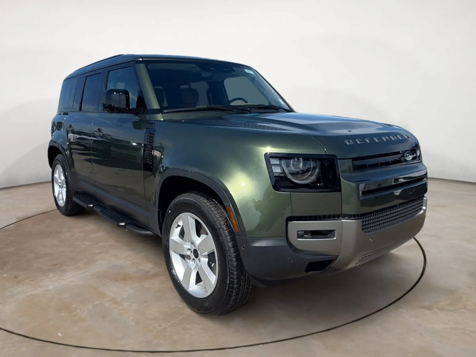 New 2026 Woolstone Green Land Rover S image 7