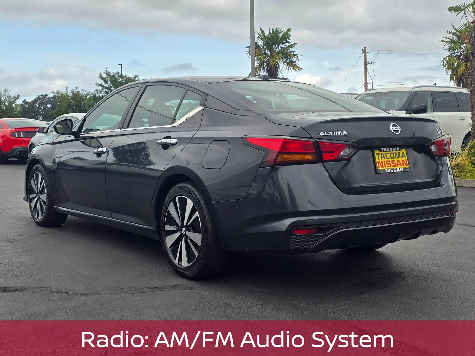 Used 2021 Blue Nissan 2.5 SV image 3