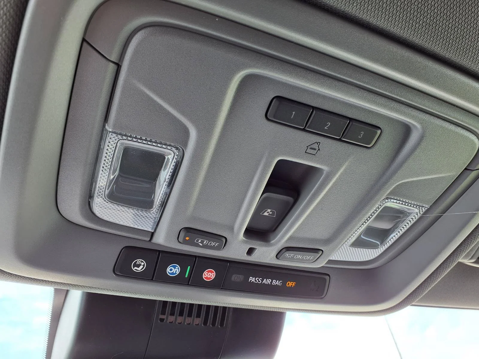 2026 GMC Sierra 1500 SLT - Photo 11