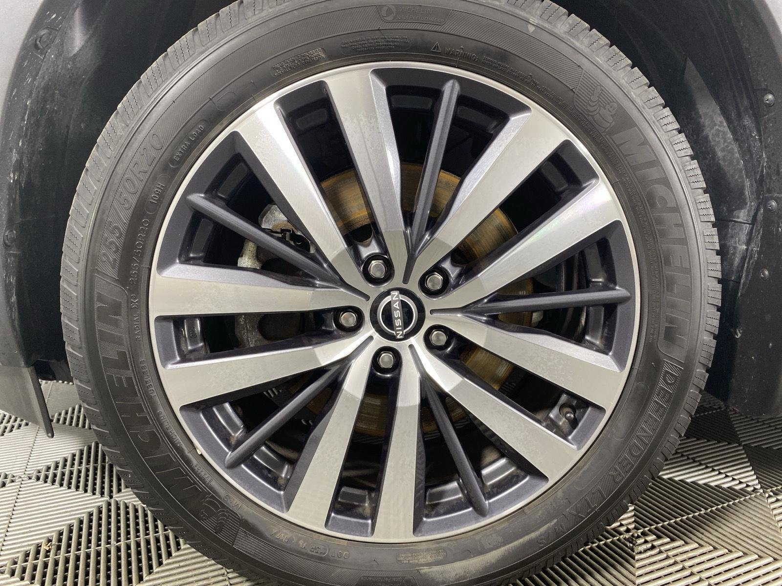 Used 2022 Pearl White Tricoat/Super Black Nissan Platinum image 12