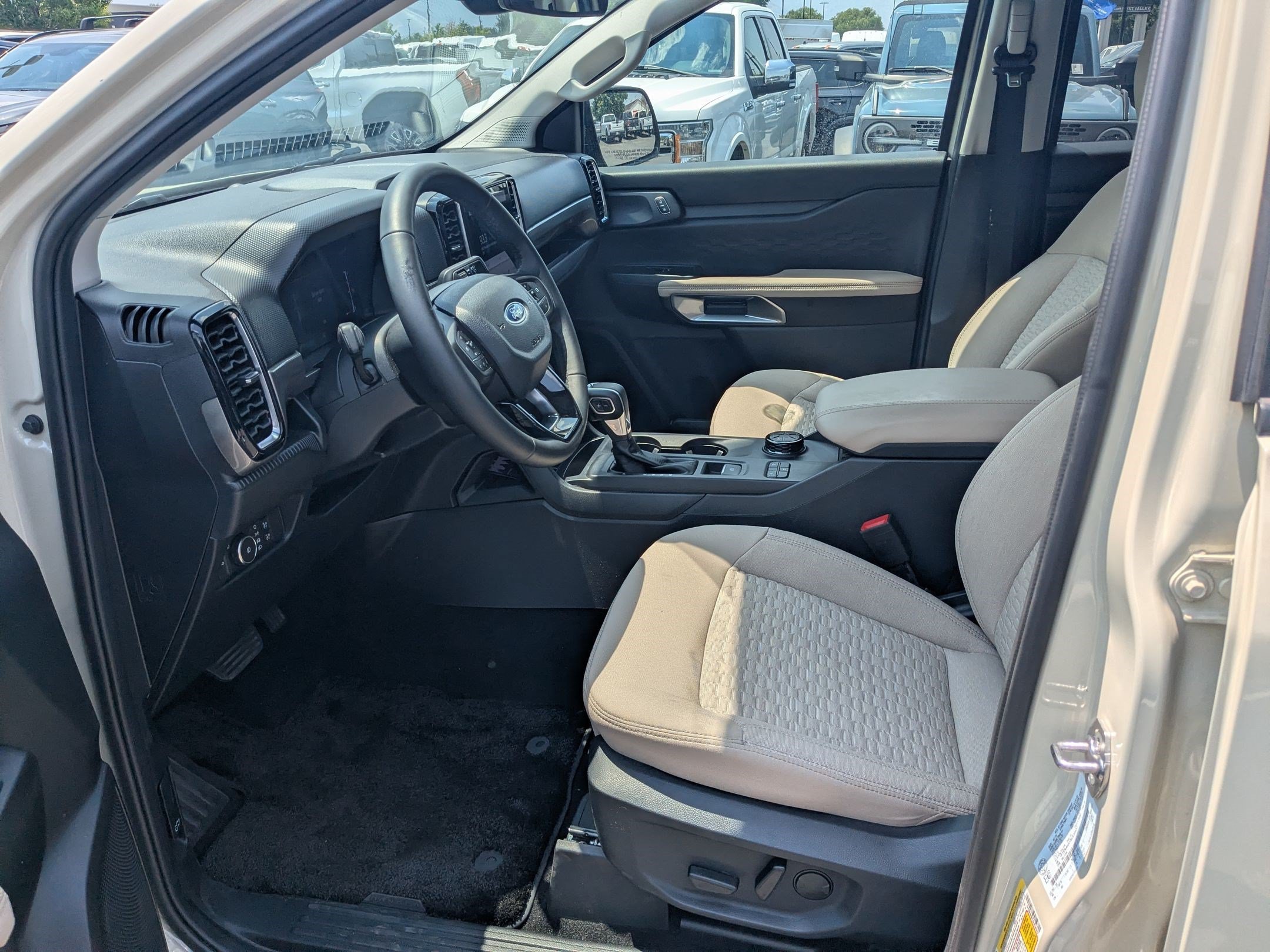 Certified Used 2025 Blue Ford XLT image 23