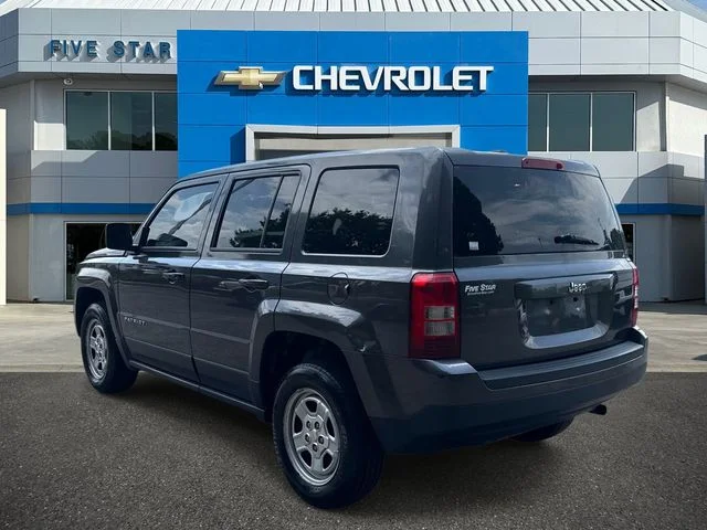 Used 2016 Gray Jeep Sport image 4