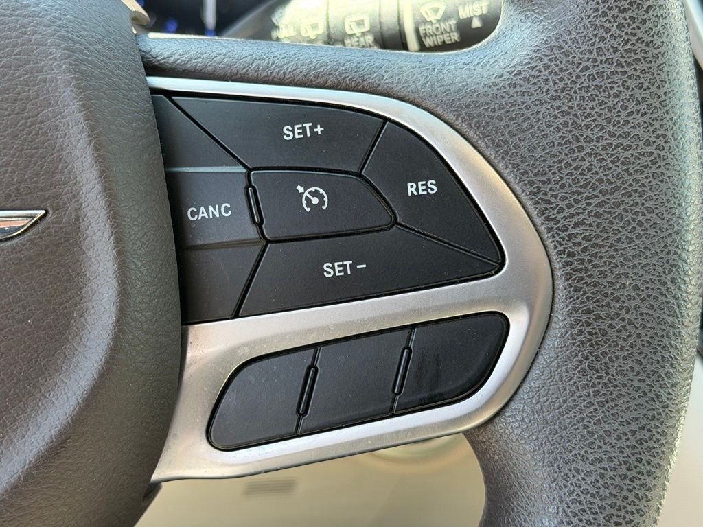 Used 2018 Red Chrysler Touring Plus image 23