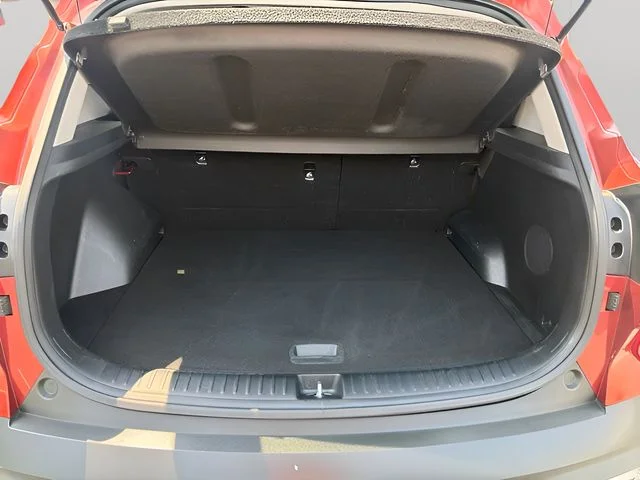 Used 2021 Orange Kia SX image 31