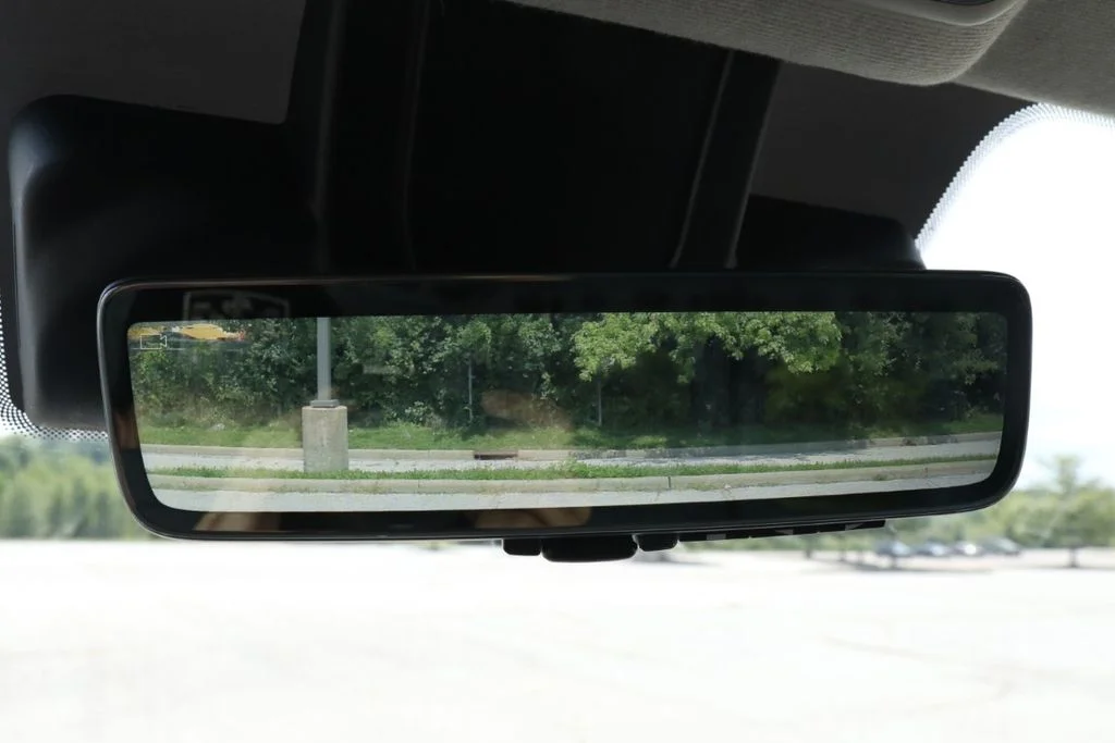 Used 2024 White Ram Base image 18