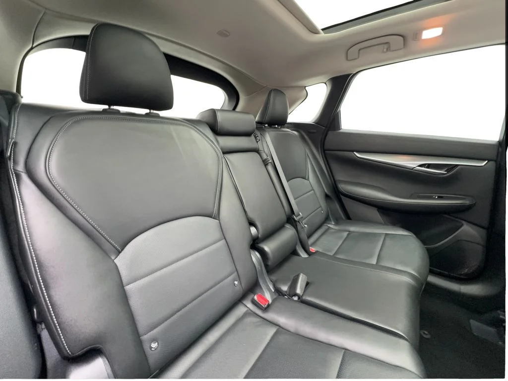 Used 2025 Gray INFINITI LUXE image 28