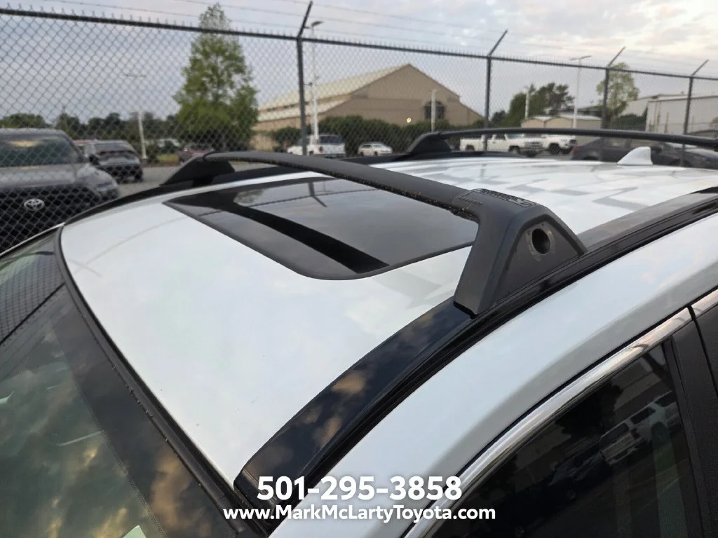 Used 2025 Beige Toyota XLE Premium image 8