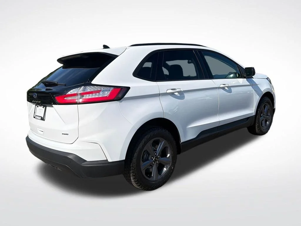 2024 Ford Edge SEL - Photo 6