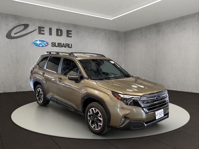 2025 Subaru Forester Premium's photo