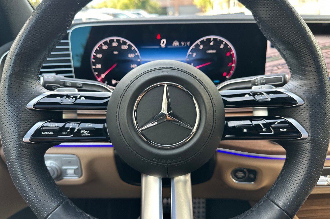Used 2026 TWILIGHT BLUE METALL Mercedes-Benz GLS 450 image 23