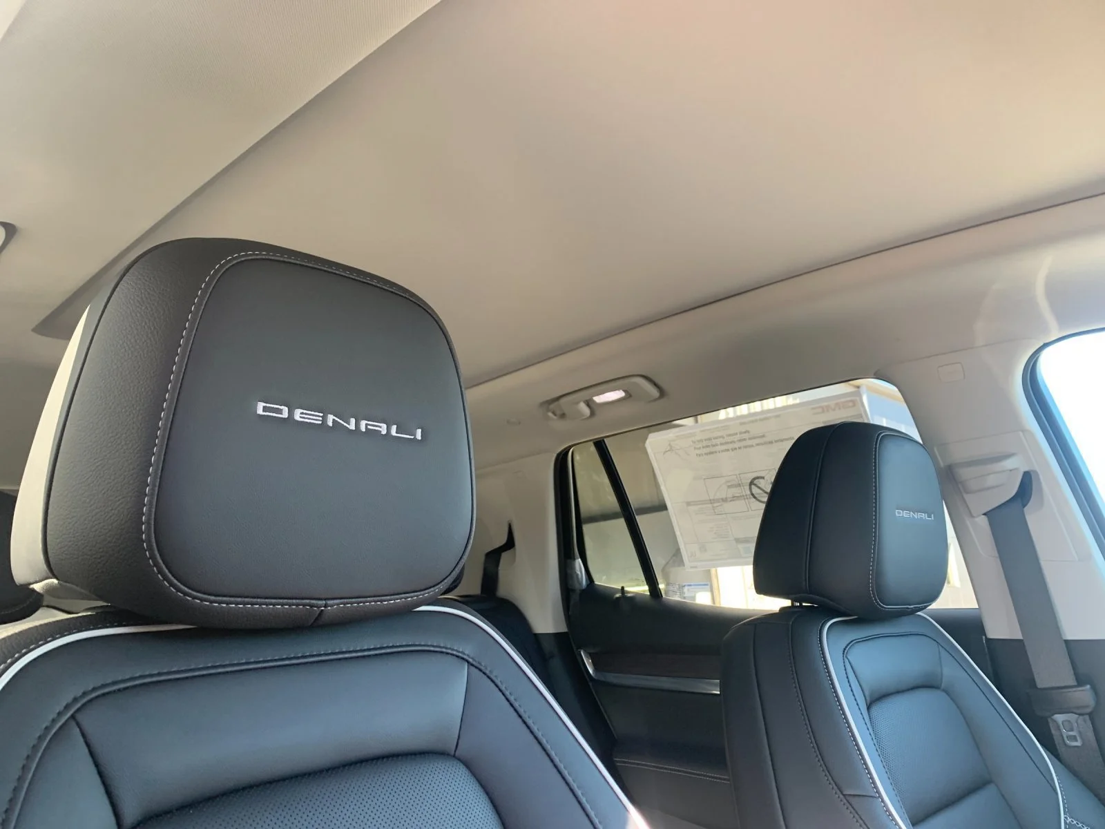 2027 GMC Terrain Denali - Photo 18