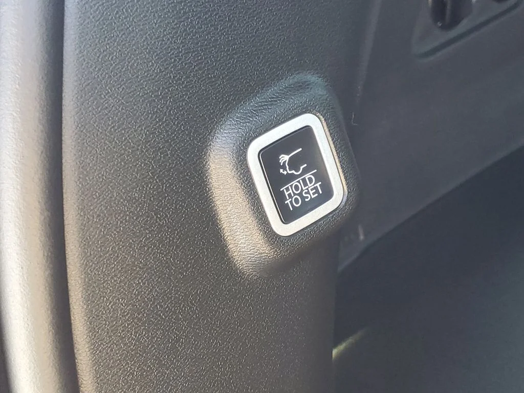 New 2026 Bright White Clearcoat Jeep Limited image 35