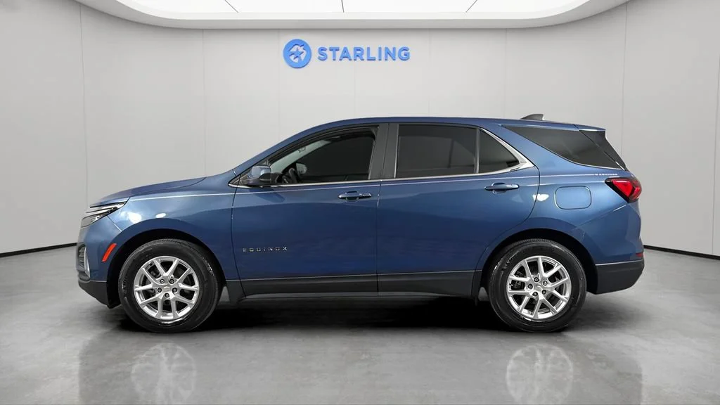 Used 2024 Lakeshore Blue Metallic Chevrolet LT image 4