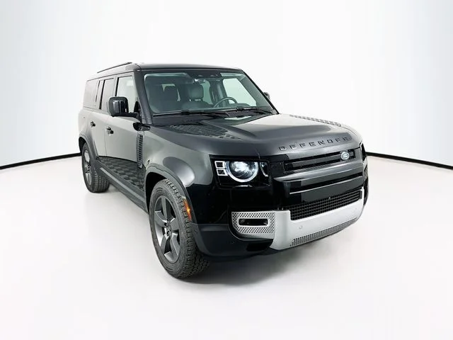 Used 2025 Black Land Rover S image 3