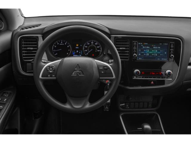 Used 2020 Labrador Black Metallic Mitsubishi SEL image 7