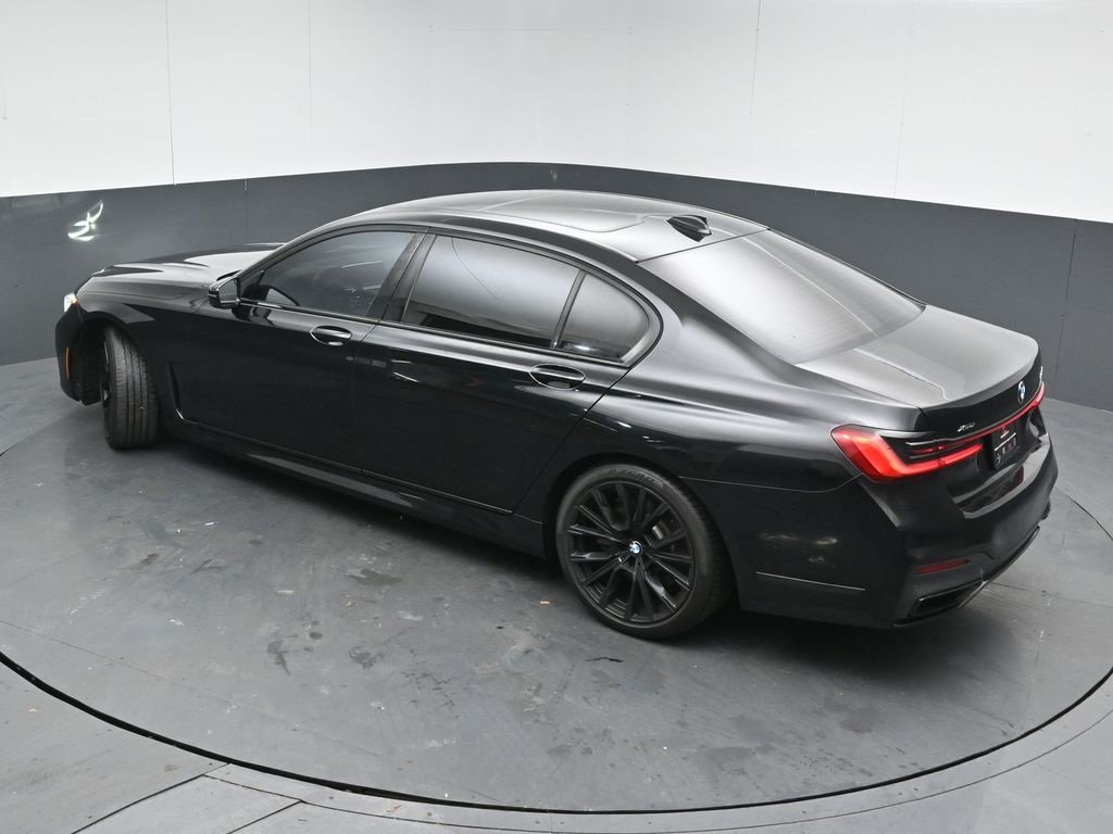 2022 BMW 750LI - Image 39
