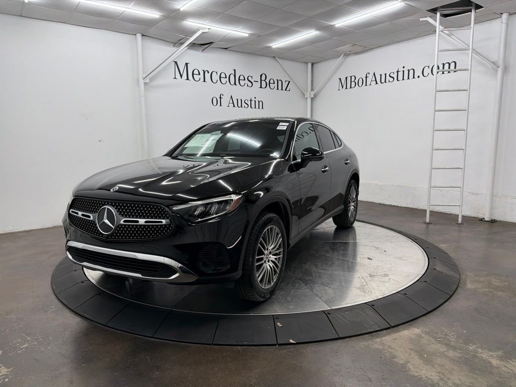 New 2026 Black Mercedes-Benz GLC 300 image 3