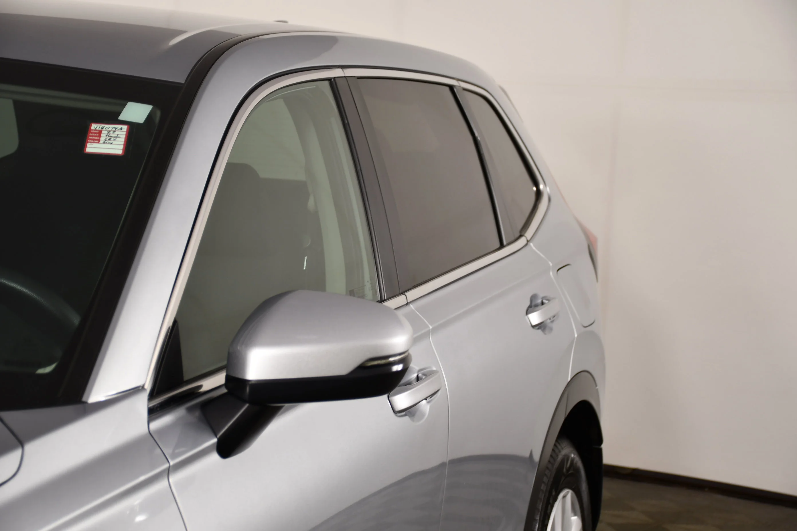 Used 2025 Solar Silver Metallic Honda LX image 13