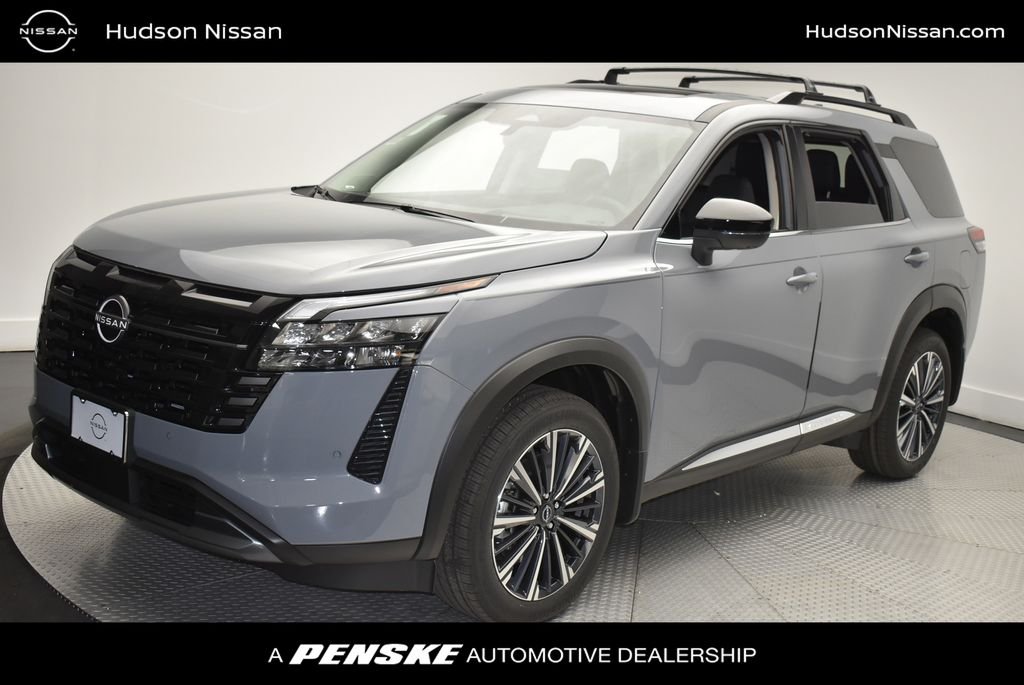 2026 Nissan Pathfinder Platinum 4WD's photo