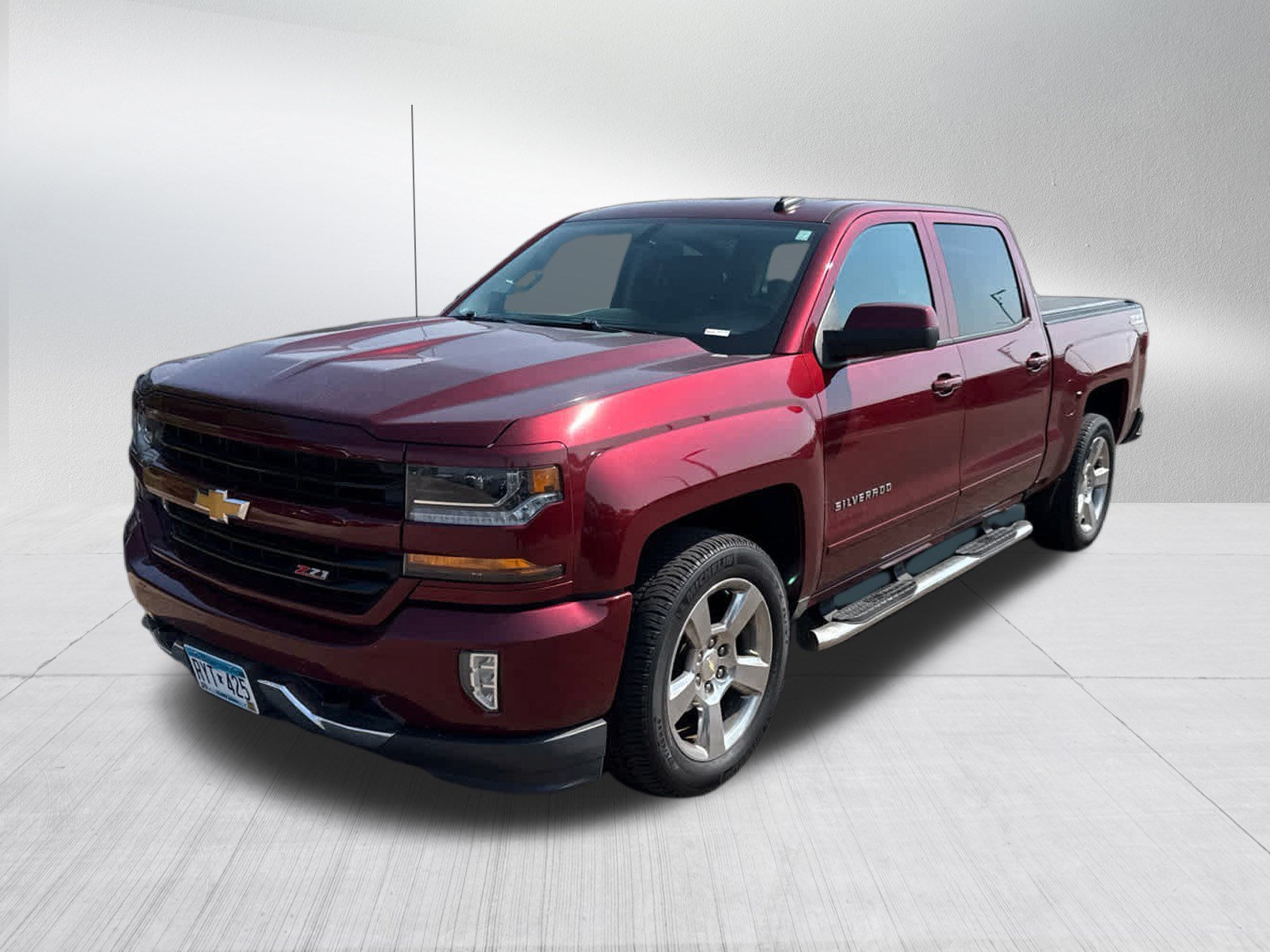 Used 2017 SIREN RED TINTCOAT Chevrolet LT image 3