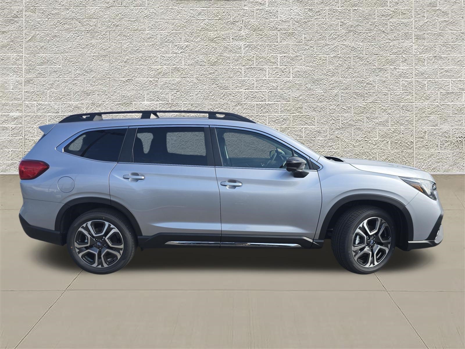 New 2027 ICE SILVER METALLIC Subaru Limited 7-Passenger image 8