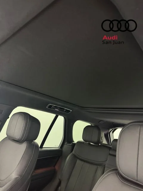 Used 2023 White Land Rover SE image 14