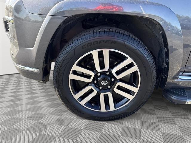 Certified Used 2021 MAGNETIC GRAY MET. Toyota  image 15