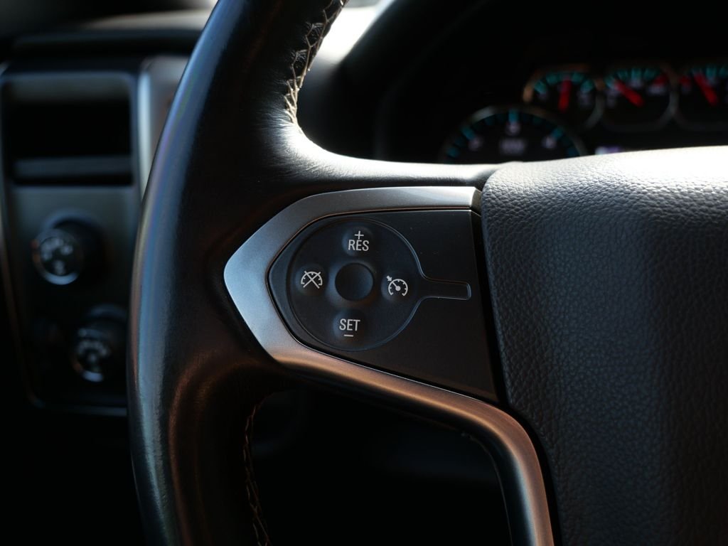 Used 2015 Gray Chevrolet LT image 23